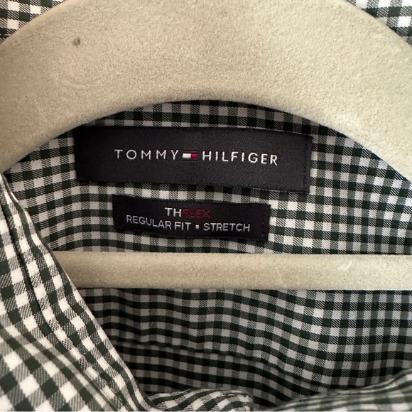 TOMMY HILFIGER | Men’s Long Sleeved Dress Shirt size Large - Picture 7 of 8